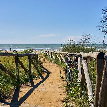 Quiet With Pool Apartamento Bibione